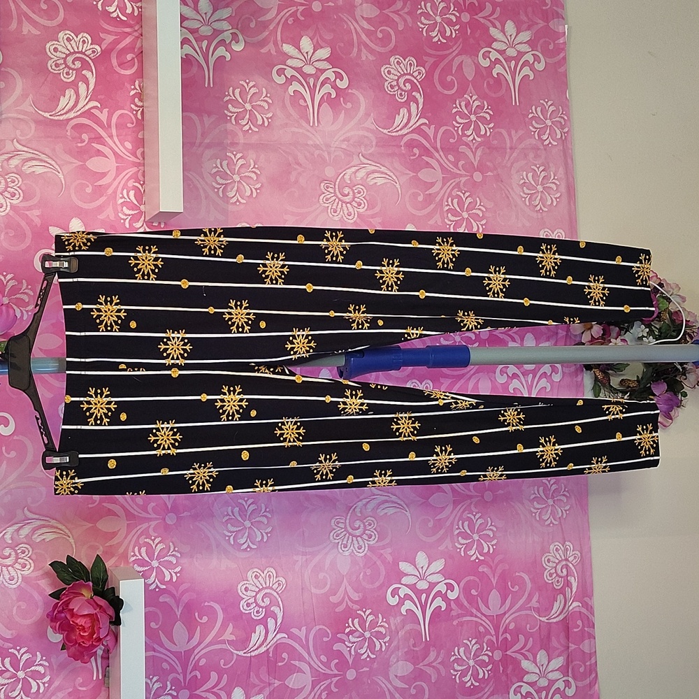 Black and Gold Womens Leggings